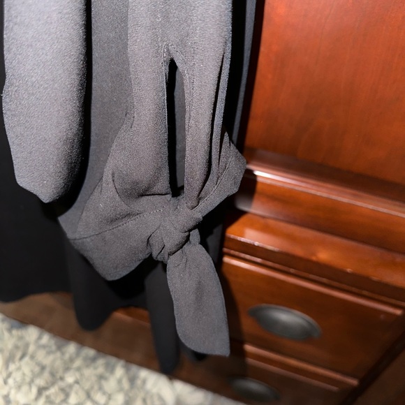 Black Basic Talbots Top!  A necessity. - Picture 3 of 4